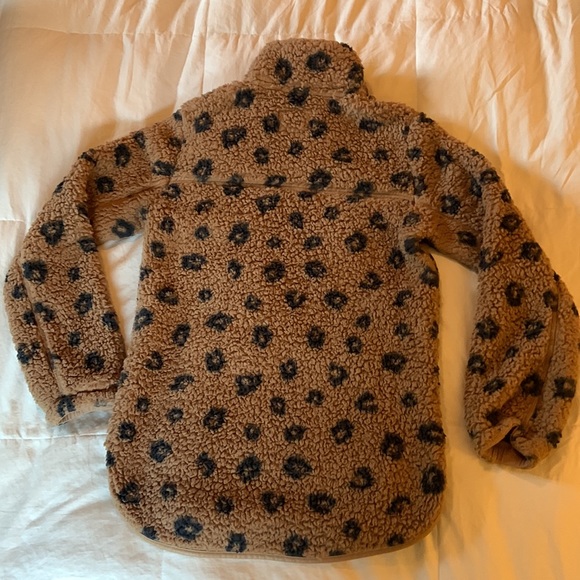 Abercrombie & Fitch Soft A&F Collection Leopard Print Fleece 1/4 zip Pullover - Picture 4 of 4